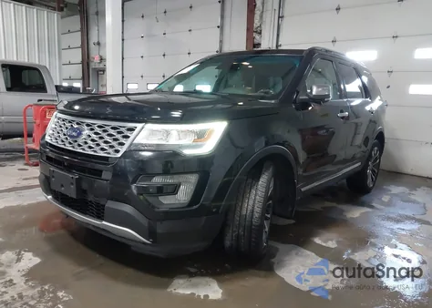 2016 Ford Explorer Platinum z USA, uszkodzony, nr VIN 1FM5K8HT4GGC04763